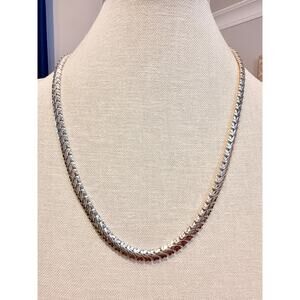 Vintage Silver Tone Flexible Fishbone Chain Necklace 24”